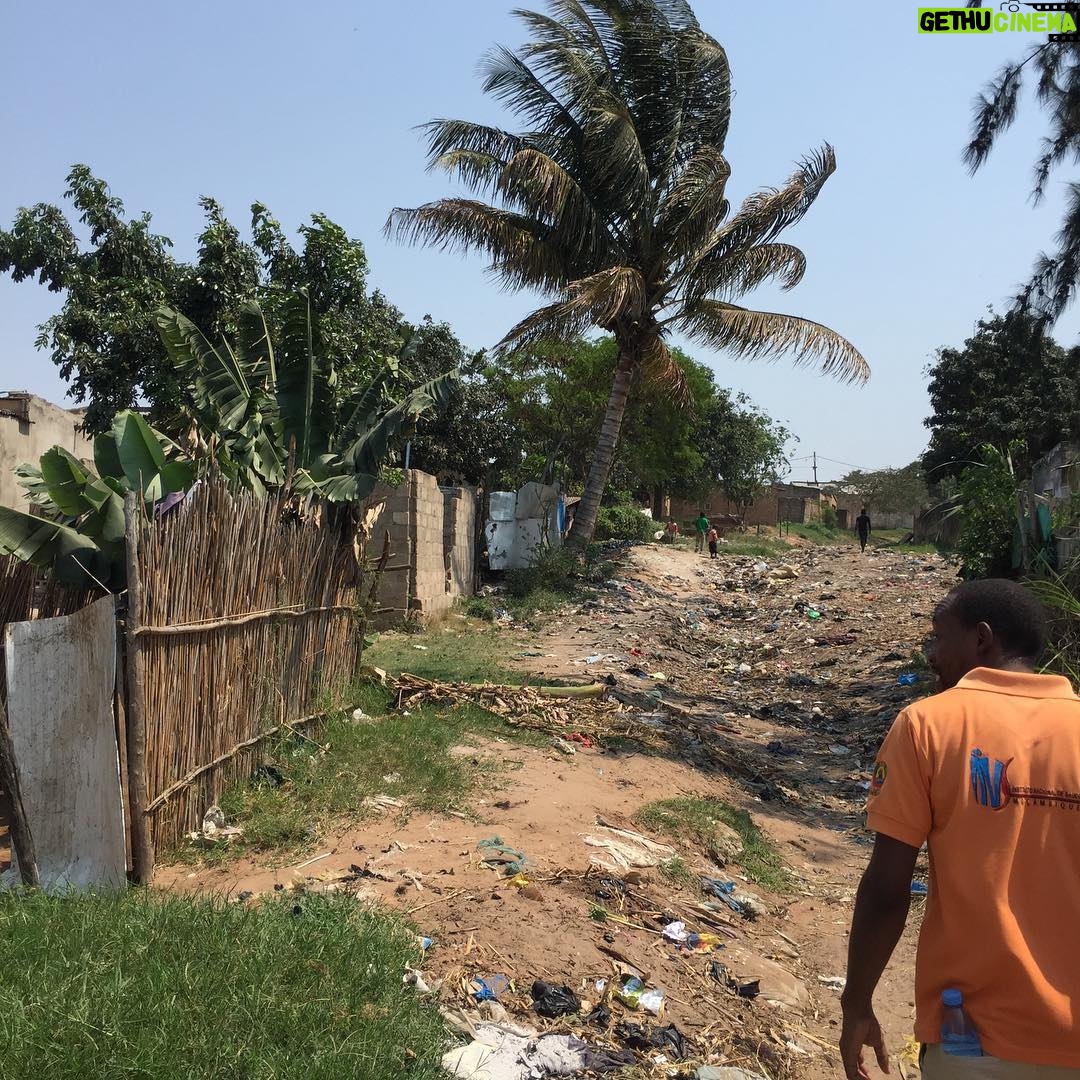 Hendrik Streeck Instagram - I had the opportunity to walk around in the neighborhood where we are working in Maputo. There is so much to do. #endhiv #endpoverty #teamworkmakesthedreamwork Polana Caniço "B", Maputo, Mozambique