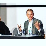 Hendrik Streeck Instagram - Wissenschaft ist für mich nicht nur Forschen und Erkenntnisgewinn. Genauso wichtig ist das Wissen gut verständlich zu kommunizieren und andere dafür zu begeistern. Beim @literaturherbst in Göttingen ging es um „unser Immunsystem“ , wie wir es stärken können und wie eine Impfung funktioniert. Das Interesse war groß und es hat Spaß gemacht meine Begeisterung für die Wissenschaft teilen zu dürfen! Tiefenbrunn