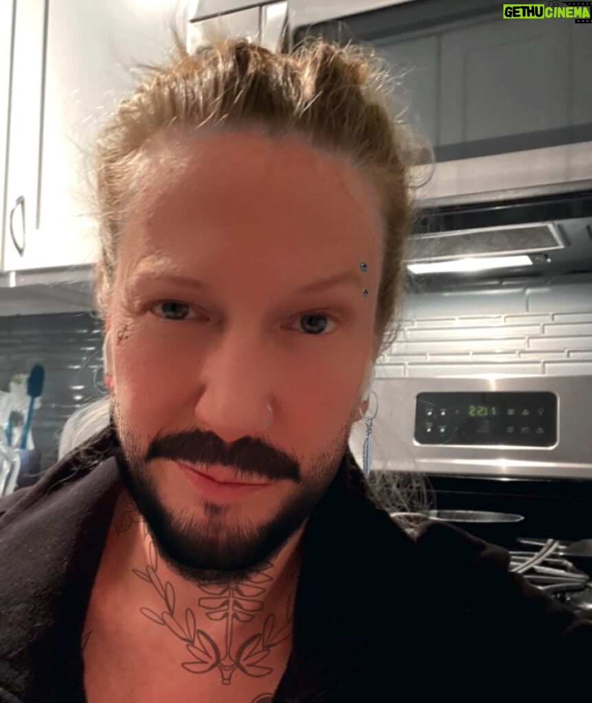 Henny Russell Instagram - Me as a dude. It’s that beards & tattoos filter. Don’t think my beard would come in this color, though…