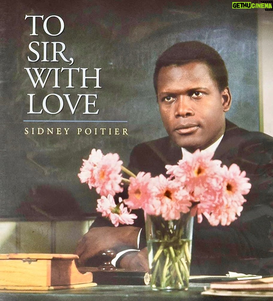 Henny Russell Instagram - RIP #SirSidneyPoitier 💔🕊 Thank you, Sir. You will be missed! #icon #legend #trailblazer #NationalTreasure