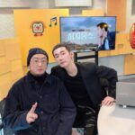 Heo Ji-woong Instagram - 천번의 오프닝. 천번의 인사. 천번의 우연과 천번의 인연과 천번의 필연. 무슨 말이 더 필요할까요. 허지웅쇼 1000회를 축하해주셔서 고맙습니다. #허지웅쇼 #sbs라디오