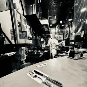 Hideo Nakano Instagram - 大阪から戻り
久しぶりの地元
ならば今日はニューバーグ
を食べようとwalkingがてら
行って来た　やはり美味い

#instagram #instagood 
#enjoy #japan #koenji 
#ニューバーグ高円寺