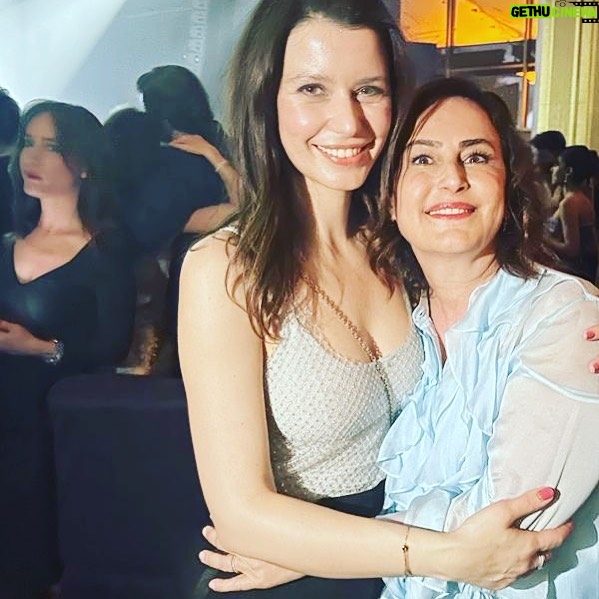 Hilal Saral Instagram - Prenses 💜 yine yüzümü güldürdü 🎈görmek hep iyi gelir 🧿🧿🧿 @berenn_saat @ayyapim Iemmy’s - Academy day istanbul etkinliği kapanış partisi