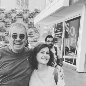 Hilal Saral Instagram - hikayede kalmasın 😂😂 @selcukyontem  @ates.nazmi  frankfurt sokakları  @tiyatrofrankfurt