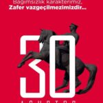 Hilal Saral Instagram - Minnet, saygı ve özlemle …30 ağustos zafer bayramımız kutlu olsun