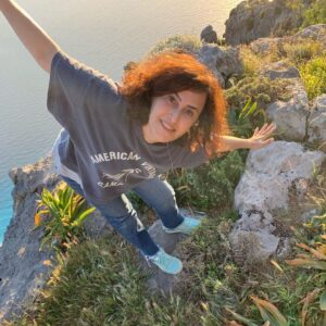 Hilal Saral Instagram - Tek yasak özgürlüğün geldiği gün.o gün ölmek yasak ...Cemal Süreya