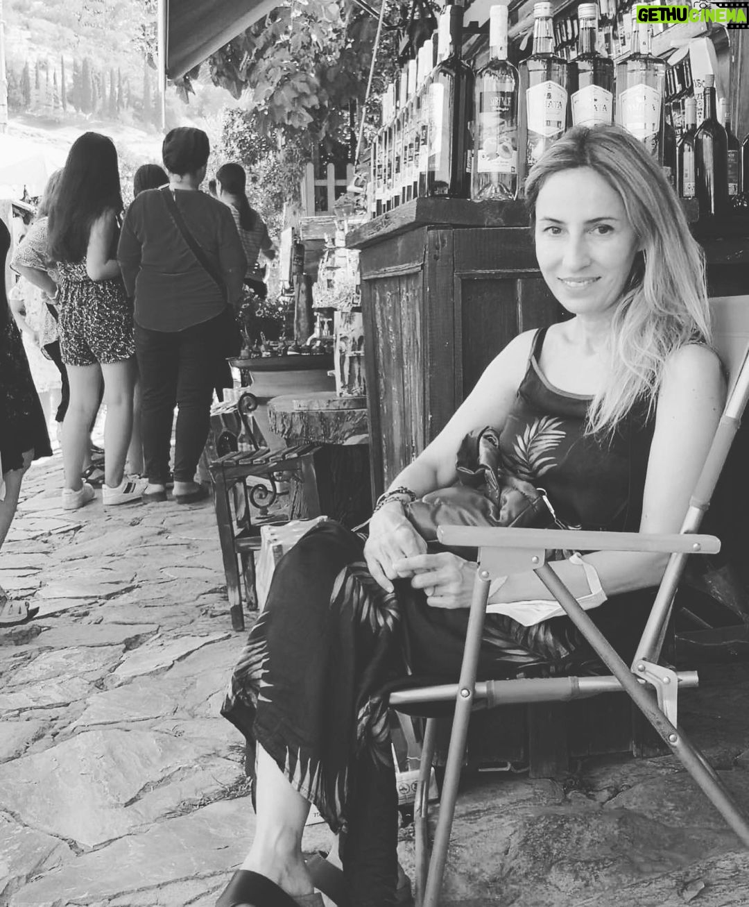 Hilal Saral Instagram - #şirince#aile#tatil#bodrum#selçuk#meryemanamanastırı @semaisiksaral @yaseminsaral hakansaral @adadenizsaral