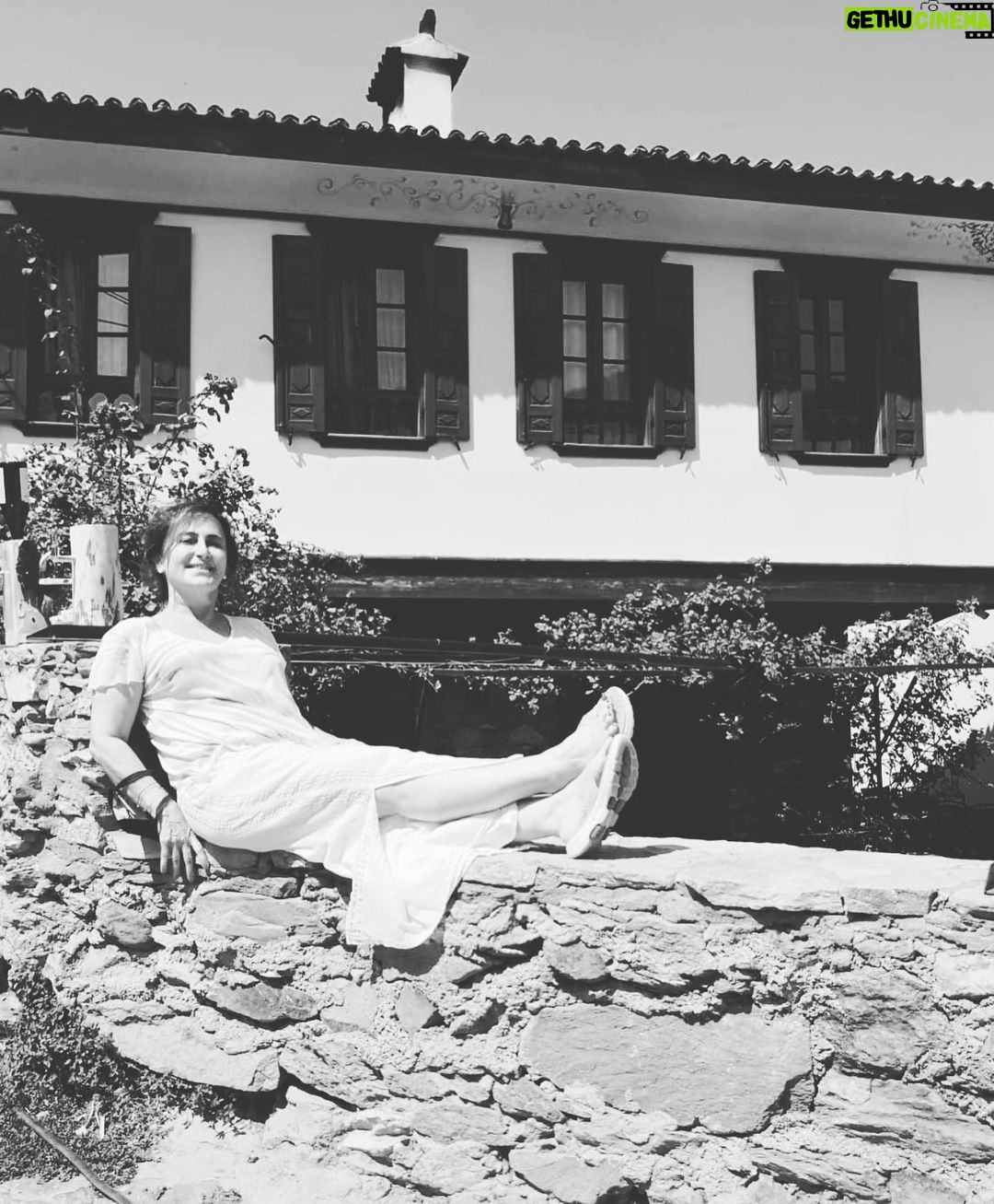 Hilal Saral Instagram - #şirince#aile#tatil#bodrum#selçuk#meryemanamanastırı @semaisiksaral @yaseminsaral hakansaral @adadenizsaral