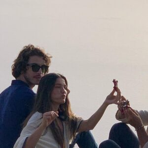 Hilal Saral Instagram - #aşkınkıyameti @firarland  @afgankarahan  @sebnem.uslu  @canel_____  @yigitkirazci  @borankuzum  @pinarrdenizzz  @zeynaum @bkm @netflixturkiye  @the__muratt @bubucimen