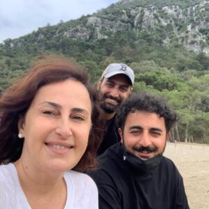 Hilal Saral Instagram - #aşkınkıyameti @firarland  @afgankarahan  @sebnem.uslu  @canel_____  @yigitkirazci  @borankuzum  @pinarrdenizzz  @zeynaum @bkm @netflixturkiye  @the__muratt @bubucimen