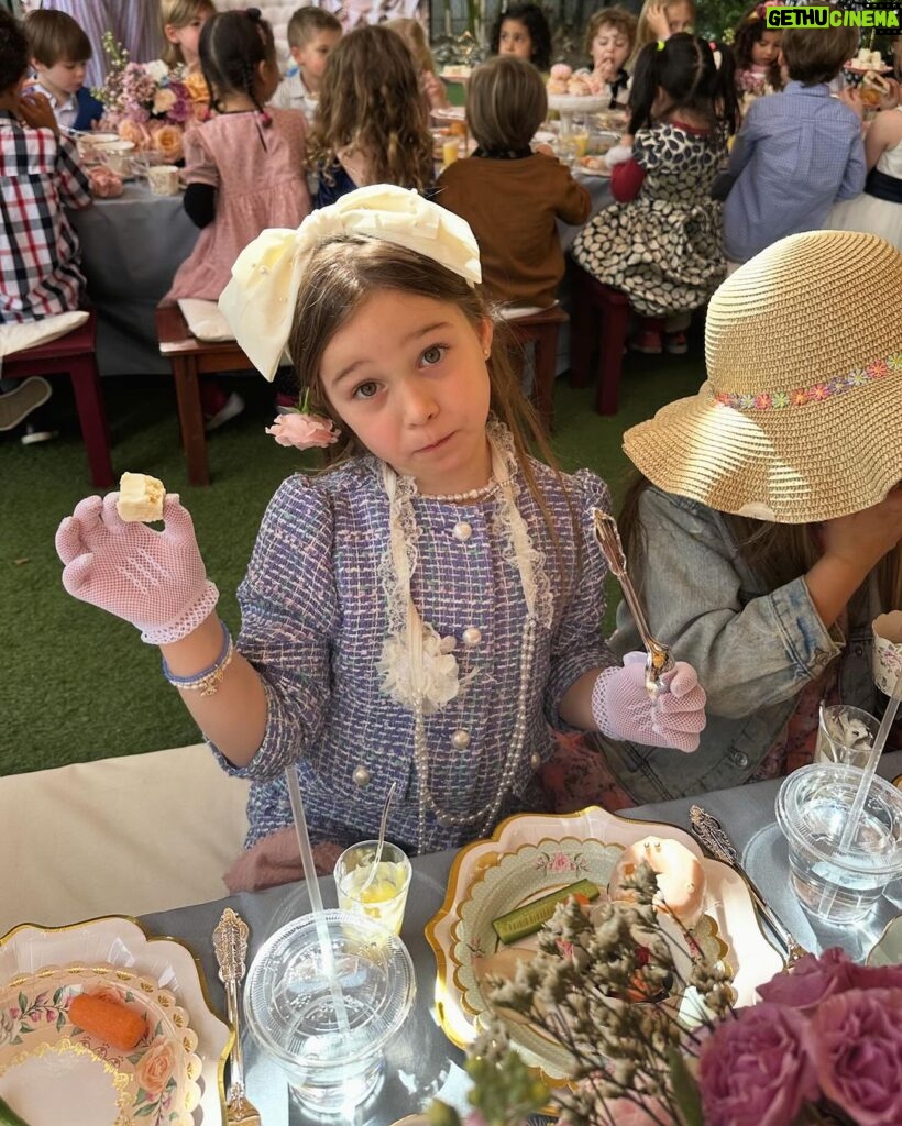 Hilary Duff Instagram - Mission: annual Montessori tea party …… to me and all the moms who made this lit for 98 little nuggets - we destroyed and how tired are you still ??☺️💪 🌸
