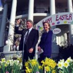 Hillary Clinton Instagram – Wishing a happy Easter to everyone celebrating!
