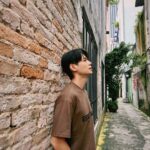 Him Law Instagram - 聽日(27號)我會去到吉隆坡安邦，參觀馬來文、英文老師@Alex & Aaron老師電影院般嘅課室 聽日見！📣
