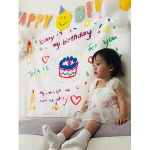 Him Law Instagram - 我個心肝兩歲喇！祝妳聰明伶俐，快高長大，要聽話，爸爸要工作，媽媽帶兩個孩子已經很辛苦了，我愛你們❤️❤️

@tavia_yeung