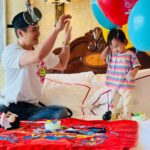 Him Law Instagram - . 一家幾口度過一個簡單而溫馨嘅週末，祝自己同老婆生日快樂🎂🎂 @tavia_yeung 寶貝，爸媽帶你去樂園玩，長大後 ，就到你帶爸媽去環遊世界❤️ #簡單幸福 #HKDisneyland #Birthdaycation #TravelwithoutTravel #FollowYourDreams #CastleofMagicalDreams