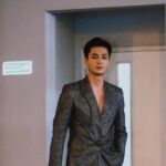 Him Law Instagram - 真係想下次跟三個寶貝行紅地毯! 影返一張全家福! 👨‍👩‍👧‍👦🌟📸📸 @tavia_yeung #唯有搵洪永城頂住先啦 @guruhung 😎 @shanghaitang #shanghaitang #上海滩 #makelifeaparty #將人生變成一場盛宴