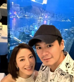 Him Law Instagram - 我同老婆放低小朋友一陣，慶祝我倆嘅週年紀念！ @tavia_yeung ❤️

#七週年快樂
#同樣地點同樣人物同樣的心
#❤️