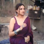 Himanshi Khurana Instagram - ☕️ Outfit @eternitybysakshi