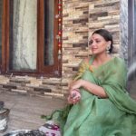 Himanshi Khurana Instagram – Perfect start of birthday week

Saree @eternitybysakshi
