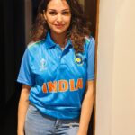 Himanshi Khurana Instagram - Jitega jitega 🇮🇳 India