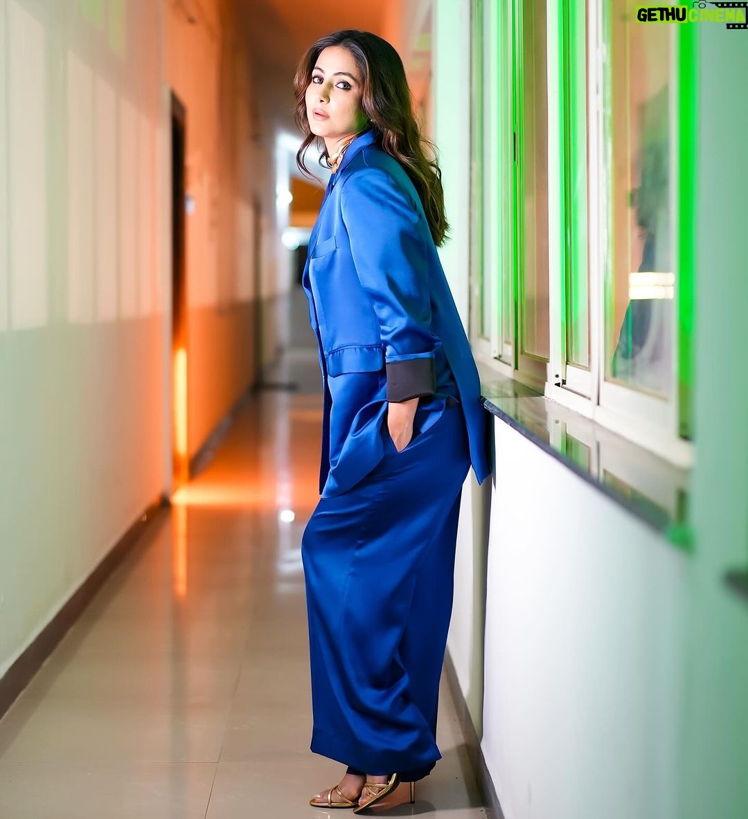 Hina Khan Instagram - What Love is..💙 Outfit @linetribe_ Jewels @misho_designs MUAH @sachinmakeupartist1 @siddhi_hairstylist 📸 @akshay_navlakhe