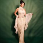 Hina Khan Instagram - 🤍 🕊️ Outfit @kamaalicouture Jewels @renuoberoiluxuryjewellery @karishma.joolry Heels @dune_london_india MUAH @sachinmakeupartist1 @ashwini_hairstylist 📸 @visualaffairs_va
