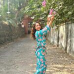 Hina Khan Instagram - Yad Lagla Ga Yad Lagla Ga Rangla Tujhyat Yad Lagla Ga.. 🩵