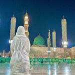 Hina Khan Instagram – نہ پوچھو کیف کیا ہے سبز گنبد والے کے سائے  ميں

کہ جنت کا مزہ ہے سبز گنبد والے کے سائے ميں

Deedar-e-Madina💚 #Sukoon 

@alkhalidtours #umrahwithakt Masjid Nabwi – Al  Madinah Al Munawarah
