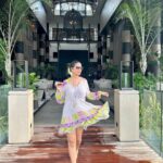 Hina Khan Instagram - All things modern, chique and exquisite.. . . . . . . @luxgrandbaie @mauritius.tourism LUX* Grand Baie