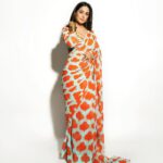 Hina Khan Instagram - Amor Naranja 🍊 🧡 #foreversareegirl Saree: @ranbirmukherjeeofficial Earrings, rings, handcuff : @misho_designs Broad handcuff : @azotiique Stylist: @stylebysaachivj Styling Team: @sanzimehta777 @styledbynikinagda MUAH @sachinmakeupartist1 @siddhi_hairstylist 📸 @visualaffairs_va