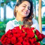 Hina Khan Instagram - Sending rosy wishes your way from @realhinakhan and us 🌹 . . . #hinakhan #hinakhanfc #hinafc #roseday #roses #rose #roselovers #valentinesweek #valentine #valentinesday #trending #bollywood #trendingreels #explorepage #fyp