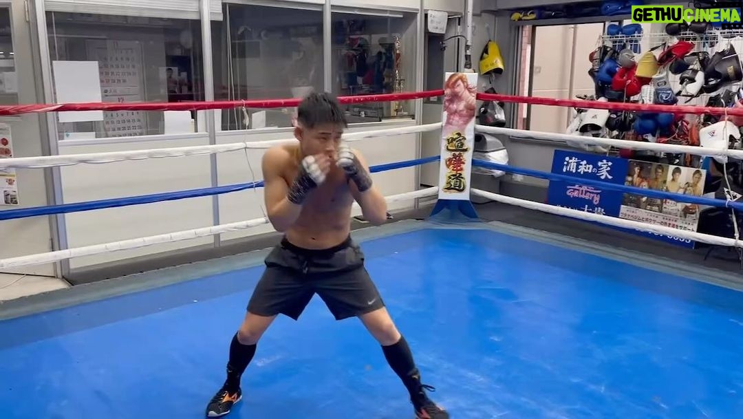 Hiroto Kyoguchi - 2.7K Likes - .
.
.
work out.
_
#hirotokyoguchi #boxing #training