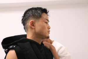 Hiroto Kyoguchi Instagram - .
.
.

🥷✖️🥊 

designer>> @takahirookazawa 

📷 @ke_ji1116 

#京口紘人 #hirotokyoguchi 
#boxing #razor #MADBOY