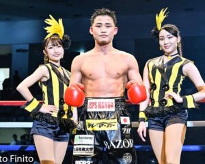 Hiroto Kyoguchi Instagram - .
.
.

🥷✖️🥊

photo of the match

📷 @finito22 

#京口紘人 #hirotokyoguchi #boxing