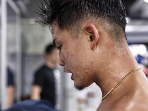 Hiroto Kyoguchi Instagram - .
.
.

progressing day by day

📷 @chikakonome @boxingmobile 

#京口紘人 #hirotokyoguchi #boxing