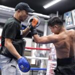 Hiroto Kyoguchi Instagram - . . . hard work coach @mutsu6241 📷 @chikakonome @boxingmobile #京口紘人 #hirotokyoguchi #boxing