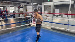 Hiroto Kyoguchi Instagram - .
.
.

workout🥊

#hirotokyoguchi #boxing #training