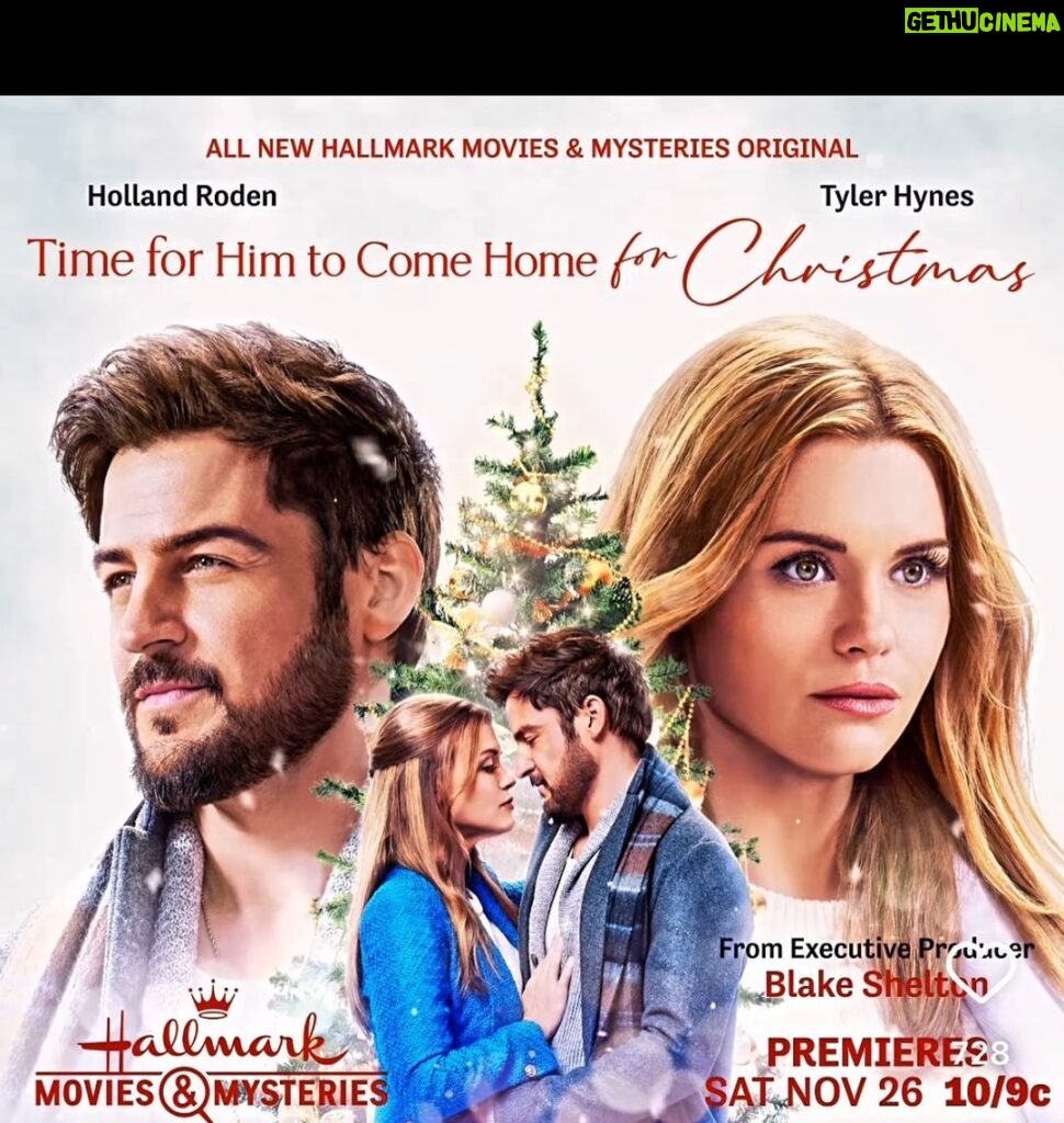 Holland Roden Instagram - Check out #comehomeforchristmas TONIGHT 10/9c on @hallmarkmovie @blakeshelton and @oadelsonn producing @directedbydw directing @tyler_hynes 🙌 @tenilletownes s🎶