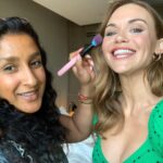 Holland Roden Instagram - @paramountplus thank you for having us! @teenwolf Happy UK Launch 🚀 Epic +1 @eclipse.mgmt.ent These glam fairies were lifesavers!! 💄 @miramakeup 🌟 👗@karenraphael 🥂 Top and skirt: @rvnnyc Shoes: @brothervellies Clutch: @btblosangeles Also shout out to those caterers!!!! Best food I think I have ever had at a work event and that’s saying a lot 🍭 London, United Kingdom