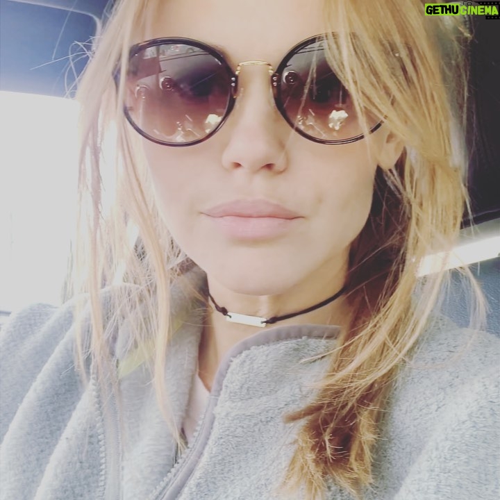 Holland Roden Instagram - Changing a Tire (in Hollywood 🤦♀️) Sadly this is only my second tire I have changed in 3 decades on this planet. But no better time to walk myself through it again. So I put an express version for y’all if you find yourself with a flat and wanna have a good productive teary eye release patting yourself on the back for not calling AAA …truly a fun feeling btw highly recommend that I rode on for a day haha- I guess check this out …or the million of u tube videos… 1) jack, lug nut wrench, tire, screwdriver (this will all be in the car already from manufacturer) 2) take screwdriver and remove plastic caps (patience #1) 3) don’t jack up car and take off lug nuts (patience #2) / give up/ go at it again- this took me 20 min 🤦♀️🤦♀️🤦♀️just loosen lug nuts 4) find lip and put jack on it and hoist hoist hoist 5) take lug nuts out 6) put new tire on hoist jack more to fit it 7) put lug nuts back in Took me at total of 45 min now could probably do it in 25 min 👍🏻 🙌🏻🙌🏻🙌🏻