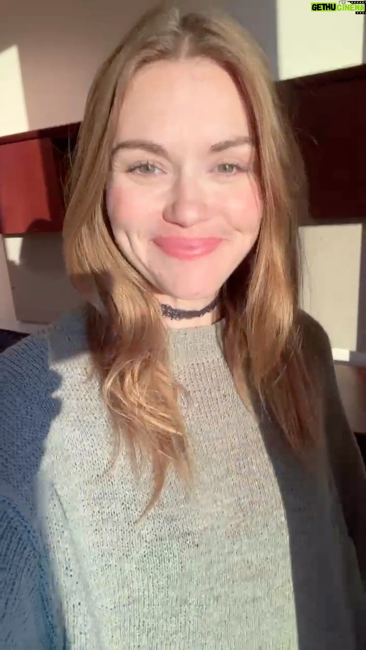 Holland Roden Instagram - Holland Roden will be live on the @uncouplingpodcast Instagram this Thursday 11/30 at 4pm PST! Comment down below what questions/comments you have for Holland about UnCoupling! #podcast #hollandroden #relationships #heartbreak #healing
