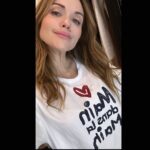 Holland Roden Instagram - I'm proud to partner with @careorg and @joie this #GivingTuesday to help support CARE's work responding to the global hunger crisis. Right now, the world is facing an undeniable and growing hunger crisis. The number of people struggling to feed their families has almost doubled since 2021. Today, less food is available. Available food is less accessible. Accessible food is not affordable. In many places, access to food is about gender, the consequences falling on women and girls, who often eat last and least in times of crisis. Please join me in supporting this fantastic collaboration. 100% of the proceeds of every t-shirt sold will go to CARE in support of women and girls around the world. 🧡