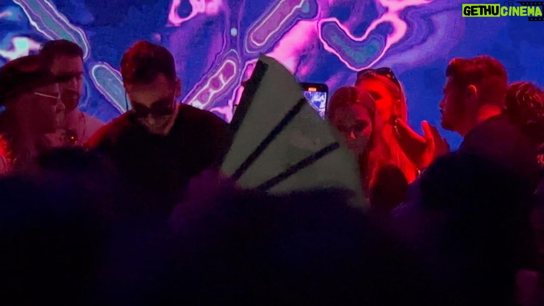 Holland Roden Instagram - Oakland & San Fran Been a hot second since I got to dance and eat with ya! @zaza.hayes crushing her Dj set with @izik_la_music Then to @theloomcreative.us @theloomoakland to @officialfatboyslim 😲😲😲 The Loom in Oakland is a culmination of what every city needs- supporting the arts!! Thank you @akkabbani and and Marissa for being SUCH epic hosts in your hometown ❤️ @bakesalebetty with Uncle Peter 🥪 the Apple pie. It’s one of those fried chickens that somehow isn’t heavy with a light vinegar slaw. Those fried chickens haha. @loquatbakery get yalls self a Mahlab Pie (cherry pits ground into the flour) DIVINE #shandong for those hand pulled noodlesssss A break that routine weekend indeed 🙏