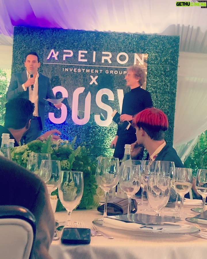 Holland Roden Instagram - Let’s pretend I’m a scientist… well ok let’s be honest I’m just a mouth piece for a second on a very interesting company that I am honored to tell you about. Thé hollywood work events ebb and flow - but this is a topic that I was so eager to learn more about- and this is the company on the forefront of this fight for more sustainable food- specifically cellular agriculture and psilocybin peaked my interest. @thegoodfoodinstitute and @sosvvc are working with an incredible group of companies that specialize in cellular agriculture. A VC firm focused on beating the implications of climate change where it counts the most- in the amount of land and water it takes to feed livestock- among their other companies that take on the dairy industry as well. Their work with psilocybin is also interesting ever since I read @brian_muraresku The Immortality Key and @howtochangeyourmind - the topic fascinates me. #thefutureoffood #cellularagriculture The food was absolutely delicious coming from a meat and dairy consumer such as myself. Thank you for having me to this special luncheon and look forward to seeing their companies flourish like @abbotsbutcher @perfectdayfoods #tripcbdinfused Swipe through to see other companies they work with @joelmichaely4real thanks for the intro💋👏🏻