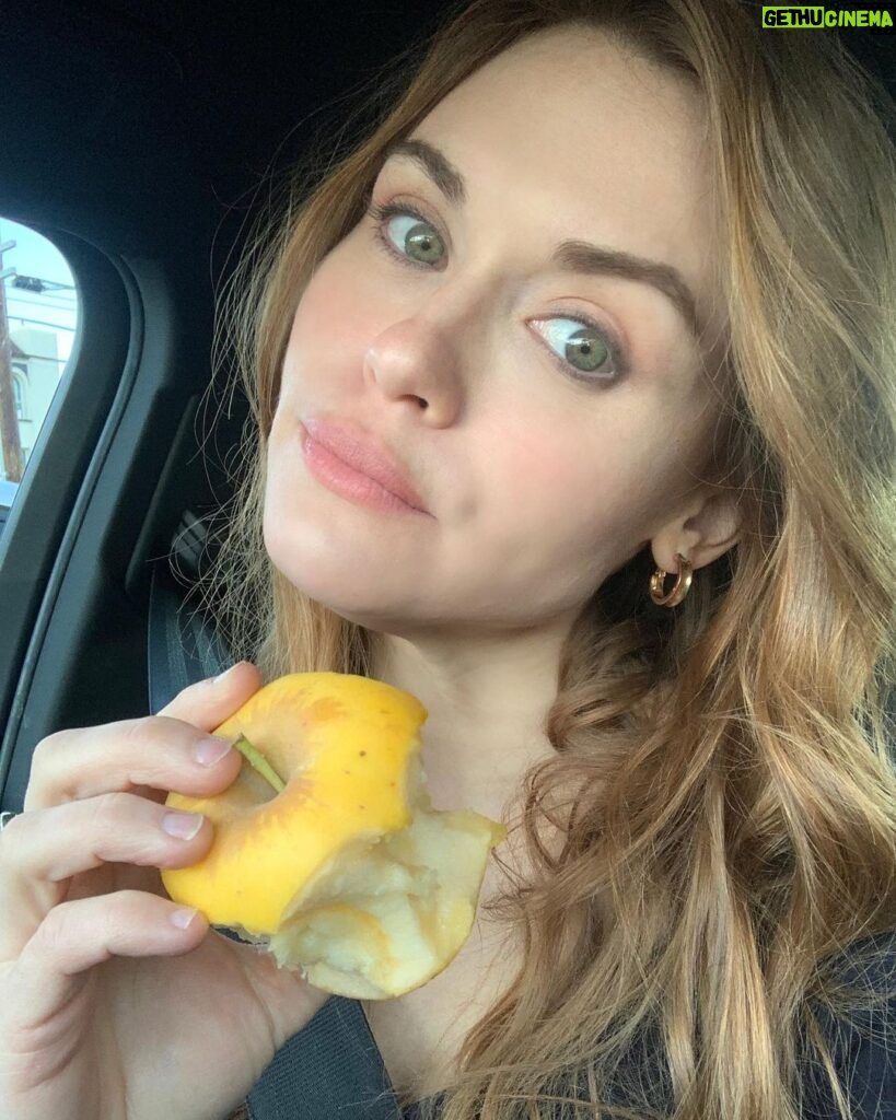 Holland Roden Instagram - Opal Apples yall…move over honeycrisp 🍏 (they are like a pear and apple had a baby)