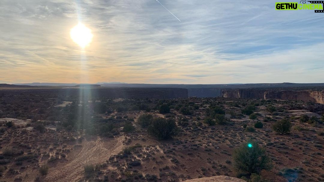Holland Roden Instagram - Moab has a piece of my heart. Five filled days of pure joy- this is one of the many community activités in the fruit bowl. I have wanted to see the space net in person for 3 years now. And my first time at a Highline park ❤️ the space net only goes up at thanksgiving @sketchyandylewis and crew do it every year. The third pic is a woman who has her two sons BASE jumping through the hole. Everyone knows she is BASE jump expert Dante and his novice little brothers mom. The intimacy of this community is truly so unique. Dalton a new fellow highliner talked about the cave that the father of highline Dean Potter lived in in these parts appropriately named Dean’s cave. I always wait a few days to post pics like this if I do at all bc the trips the van has taken me on I hold so dear. Def not perhaps a normal Turkey day to most but this is my favorite way to celebrate. The crevices of this country amaze me. This is the America I relish in a front row seat to witness. The Fruit Bowl, Moab