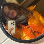 Holland Roden Instagram - Rendezvan, @mtbachelor , you gave me my new found passion for orange on orange. Your WWI enthusiast skier I really didn’t see coming. 90s day should be everyday. The weather was shit but sno exotic and the parking lot igloo were born out of that shit. I highly approve of the dumpling and kebab stand. I’m just glad this was a not so low key dog festival bc I am in love with a 100 new mountain dogs. Only ski van meet up perhaps in the world! Good on y’all! I am mostly grateful for all the new peeps I met and all my current friends I got to hang with. Well let’s be fully transparent - and snow ❤️ It was such a lovely time 💃🎿