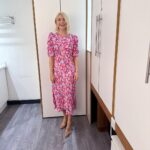 Holly Willoughby Instagram - Morning Tuesday… see you on @thismorning with @iamginodacampo @haganfoxastrology @martinlewismse @ellielouiseleach and the real James Bond!!!! #hwstyle💁🏼‍♀️✨ dress by @nobodyschild 🩷