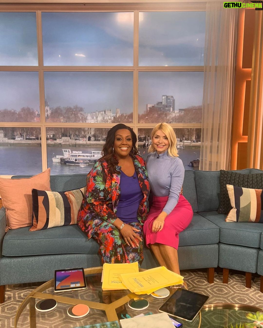Holly Willoughby Instagram - @alisonhammond55 💘
