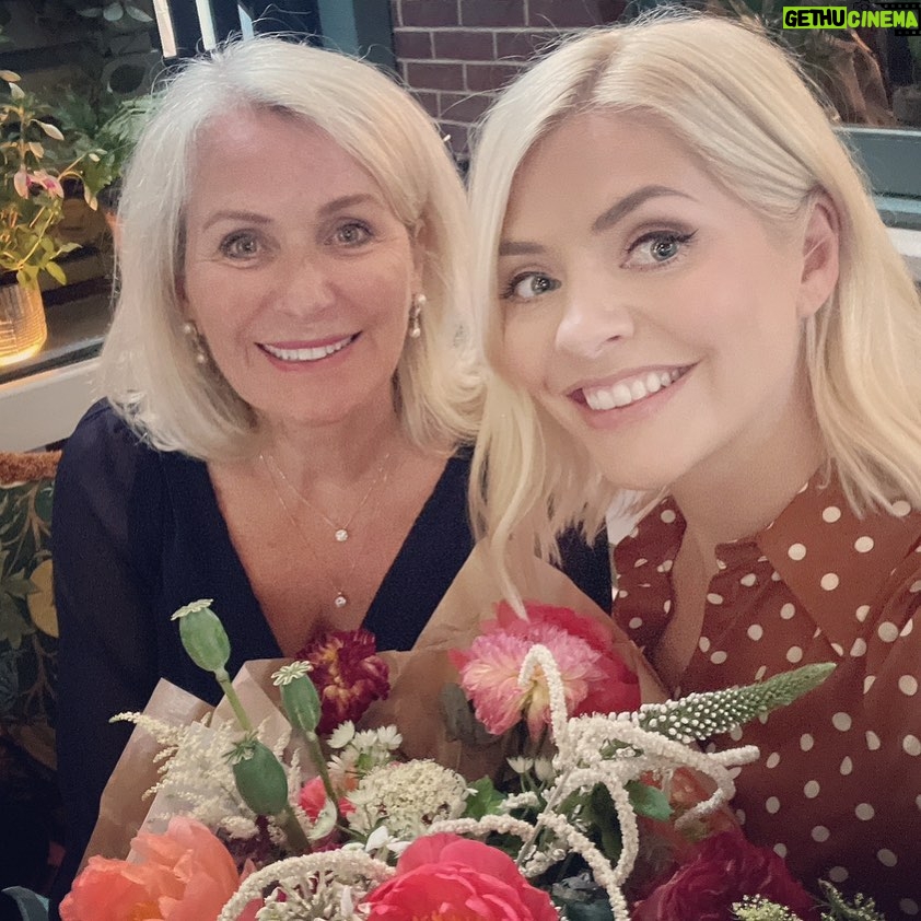 Holly Willoughby Instagram - Happy Mother’s Day beautiful Mumma… Always there for us in every way… Couldn’t be more blessed… Love you 💗💘🎀🌸